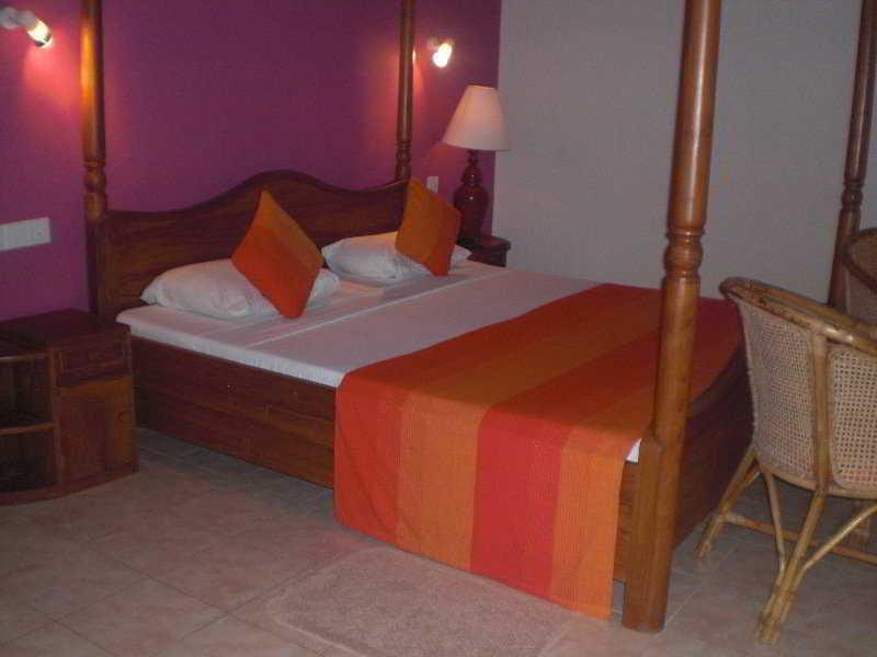 Hotel Yapahuwa Paradise מראה חיצוני תמונה