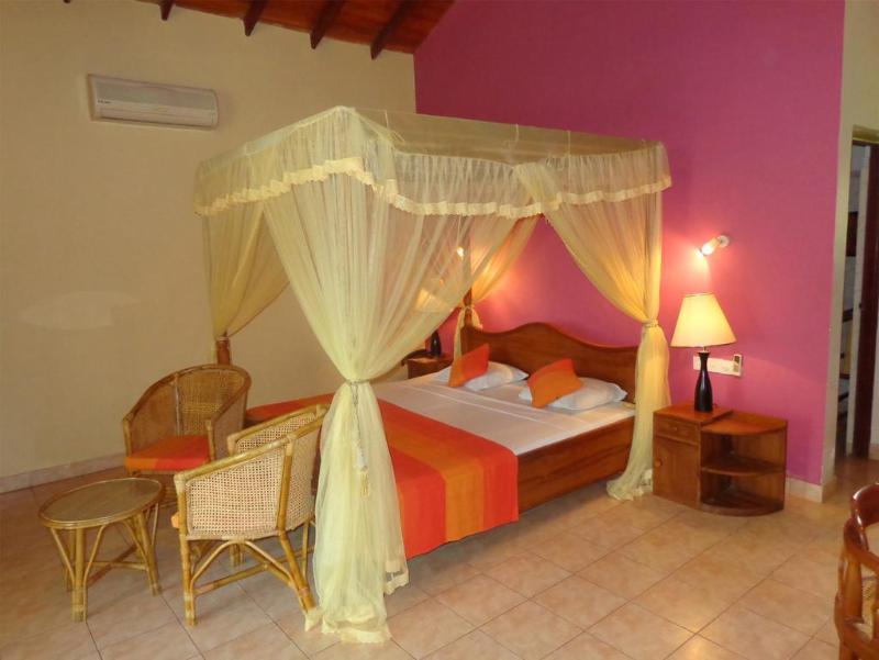 Hotel Yapahuwa Paradise מראה חיצוני תמונה