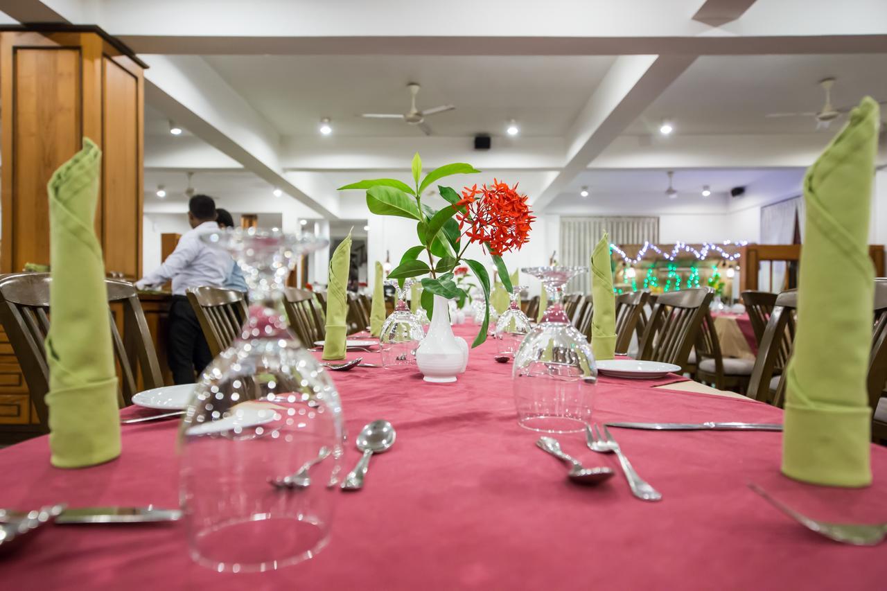 Hotel Yapahuwa Paradise מראה חיצוני תמונה