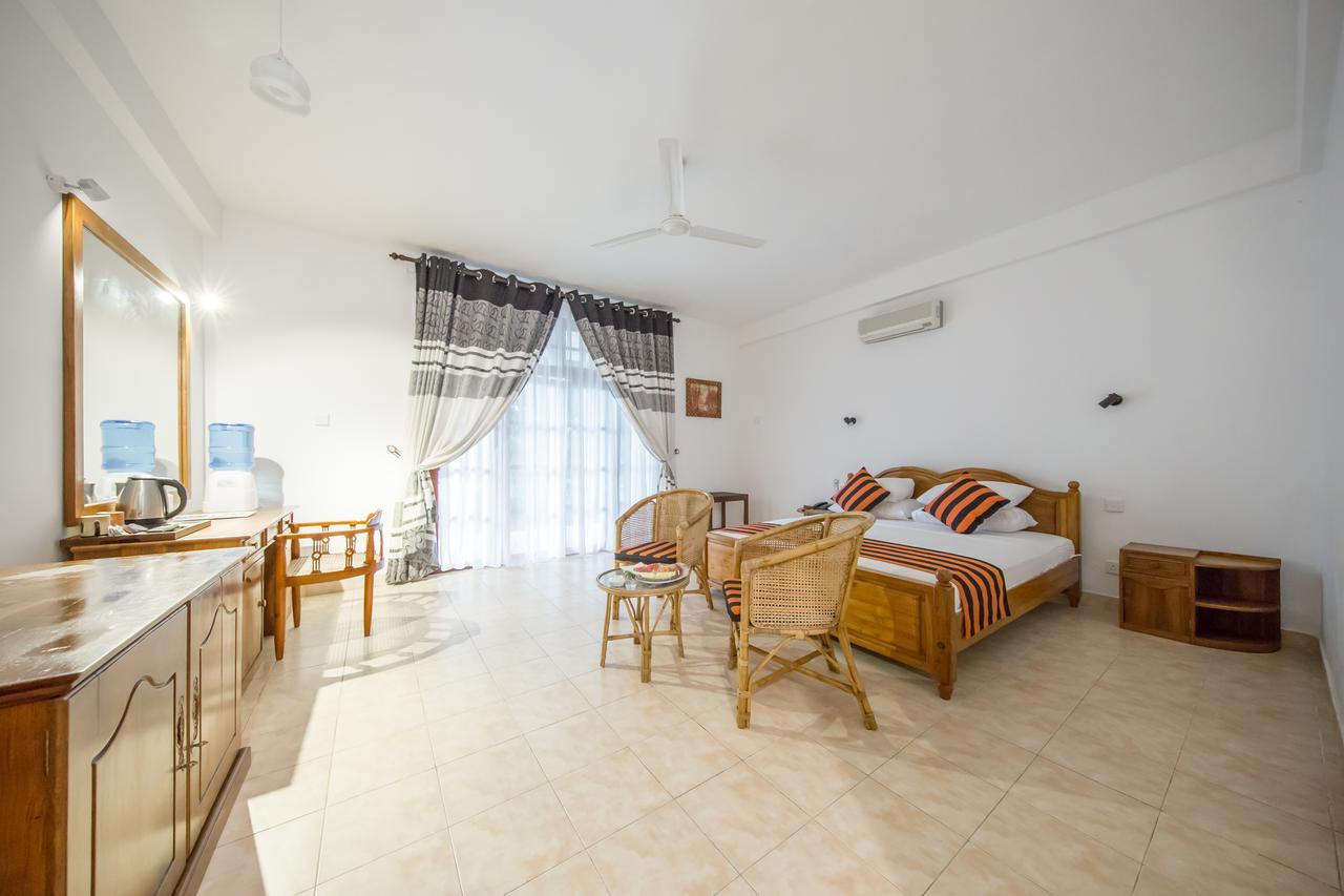 Hotel Yapahuwa Paradise מראה חיצוני תמונה